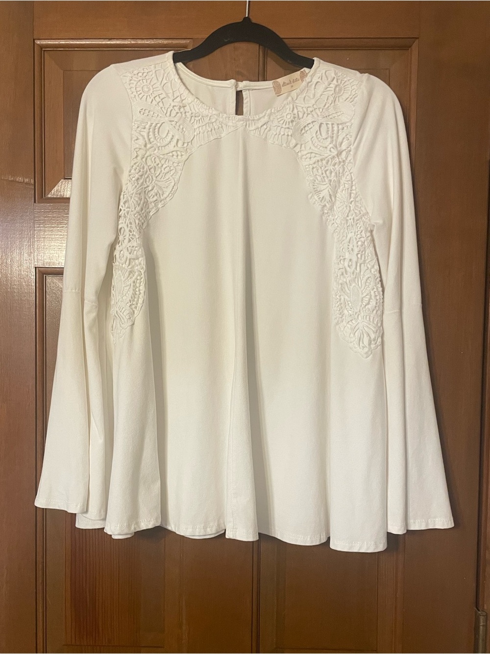 Altar’d State Women’s Moleskin White Too With Lace Details Size Medium